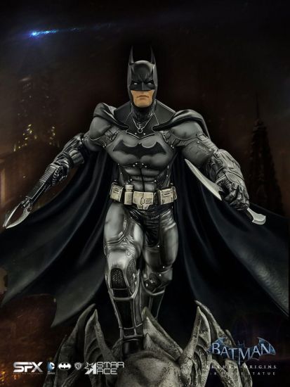 Batman Arkham Socha 1/8 Batman Arkham Origin Deluxe Version 42 - Kliknutím na obrázek zavřete