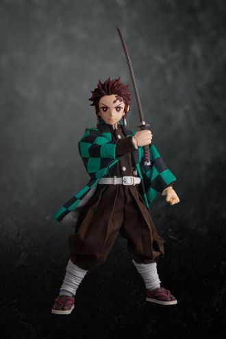 Demon Slayer: Kimetsu no Yaiba Socha 1/6 Tanjiro Kamado 20 cm