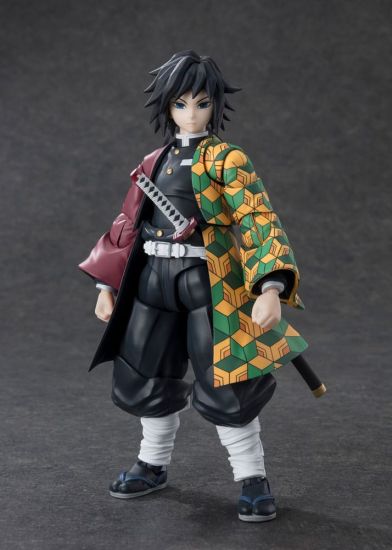 Demon Slayer: Kimetsu no Yaiba S.H. Figuarts Akční figurka Giyu - Kliknutím na obrázek zavřete