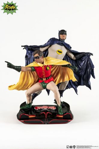 DC Comics PVC Diorama Socha 1/8 Batman & Robin 1966 23 cm