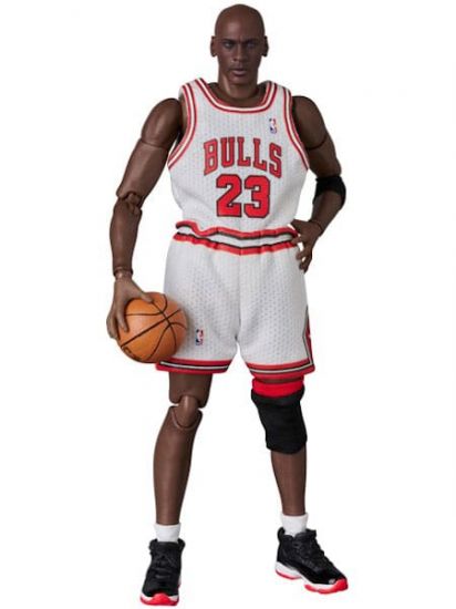 NBA MAFEX Akční figurka Michael Jordan - Chicago Bulls HOME 17 c - Kliknutím na obrázek zavřete