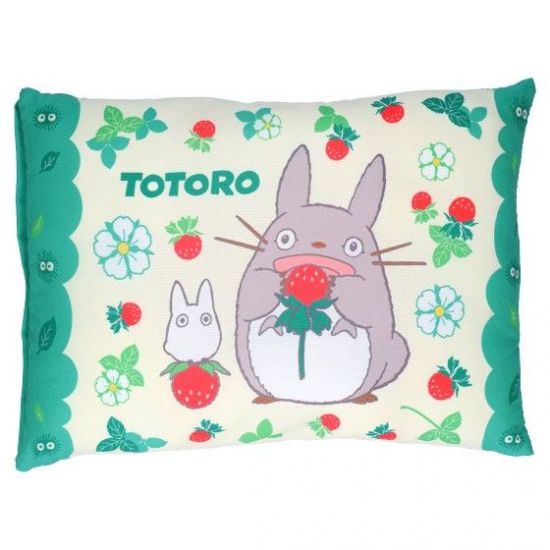 My Neighbor Totoro polštářek Totoro & Strawberries 28 x 39 cm - Kliknutím na obrázek zavřete